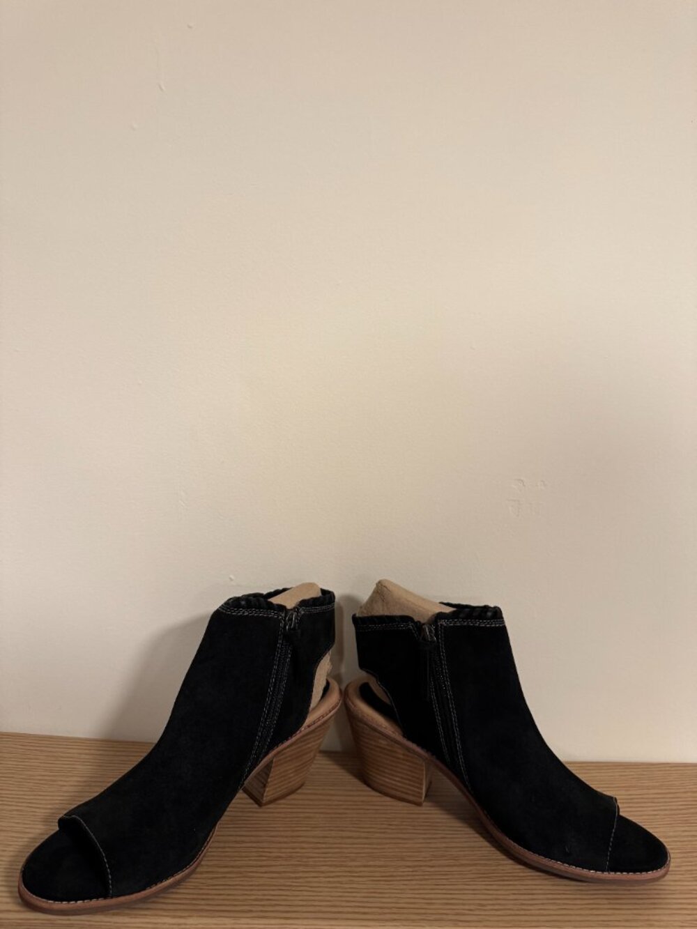 Sofft Black Suede Peep Toe Heeled Sandals / Booties – NWOB – Size 10 - Picture 2 of 6